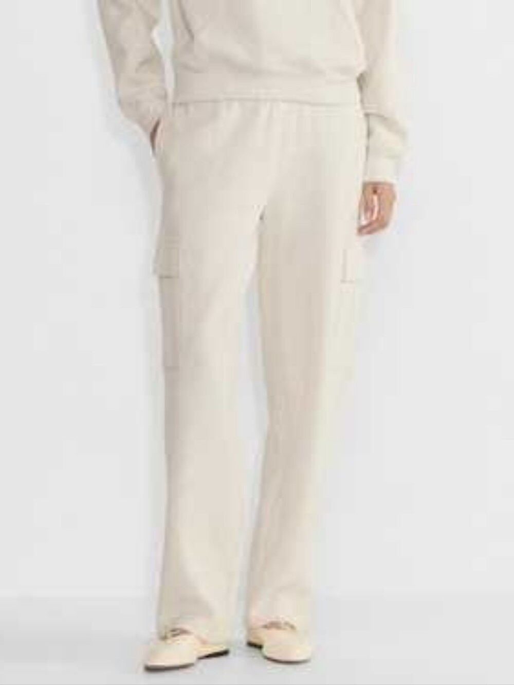 aritzia x Tna cozy cargo sweatpants Heather Oat